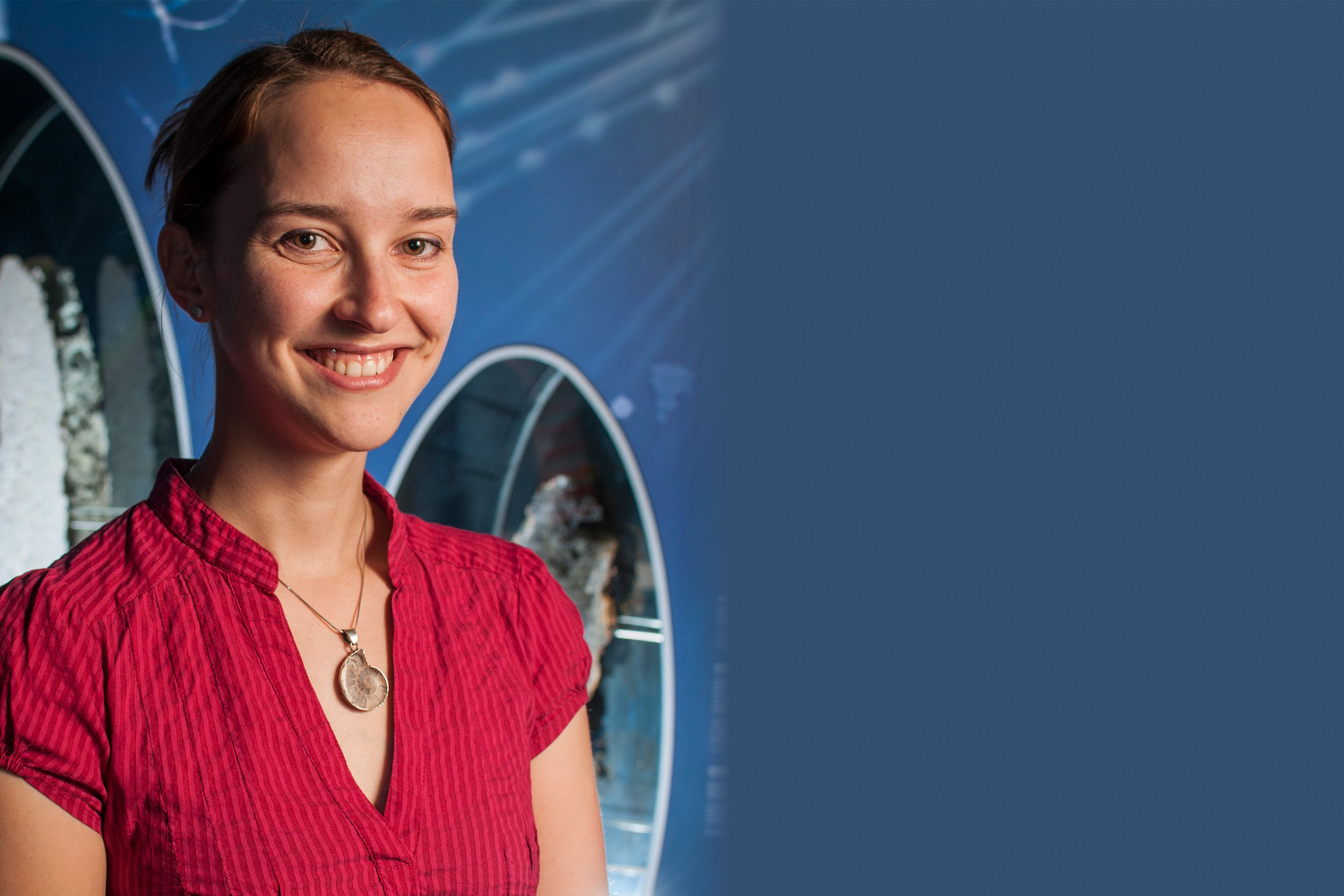 Portrait von Mitarbeiterin Dr. Gillian Grün